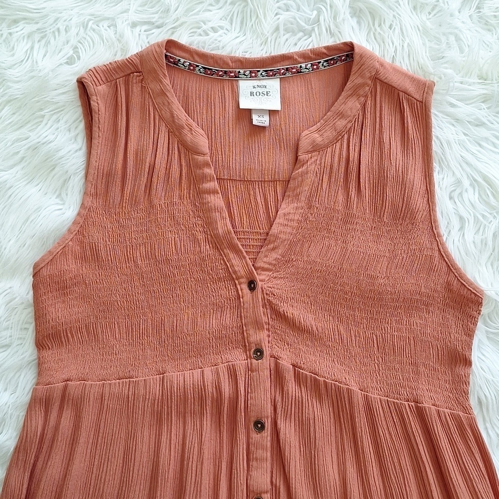 Knox Rose Sleeveless Smocked Button-Front Dress - Picture 10 of 14